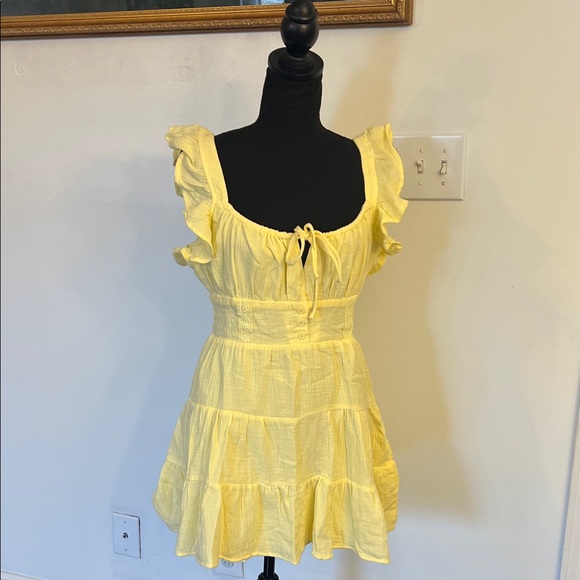 Le Lis Dresses & Skirts - NWT Le Lis 100% Cotton Yellow Ruffle Mini Dress